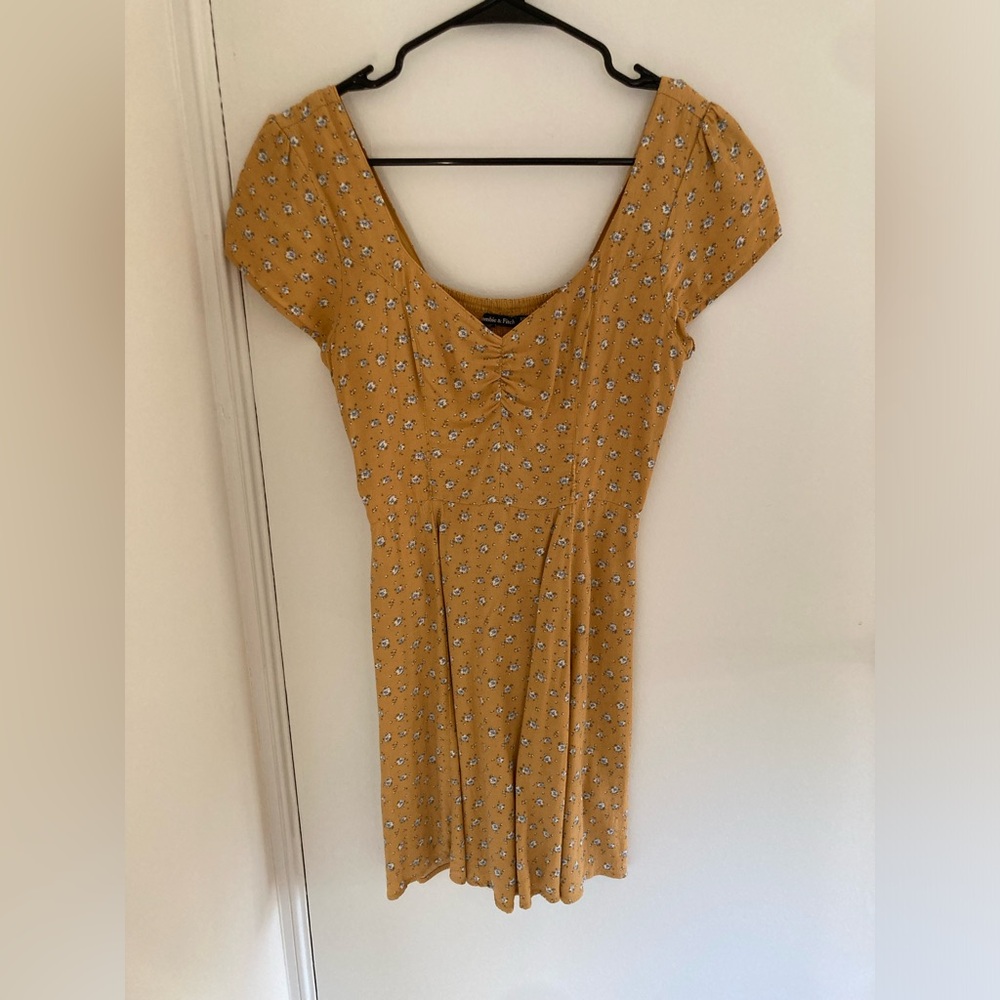 Abercrombie & Fitch AF Sz XS Dress Mustard Yellow Floral Sundress sleeves - Picture 3 of 8